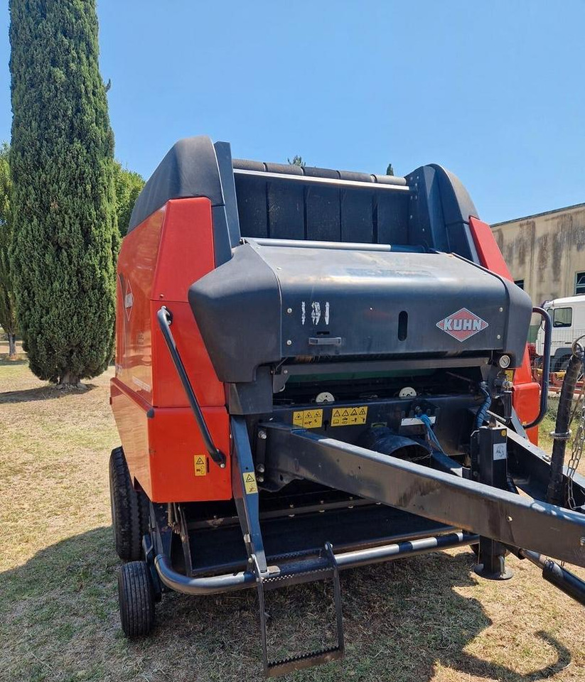 Rotopressa Kuhn - Presse à balles rondes: photos 5 Rotopressa Kuhn - Presse à balles rondes: photos 5