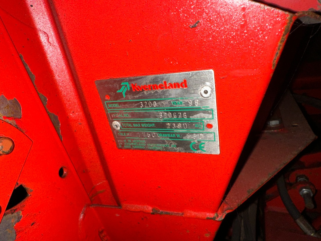 Kverneland UN-3200 - Matériel de récolte: photos 2 Kverneland UN-3200 - Matériel de récolte: photos 2
