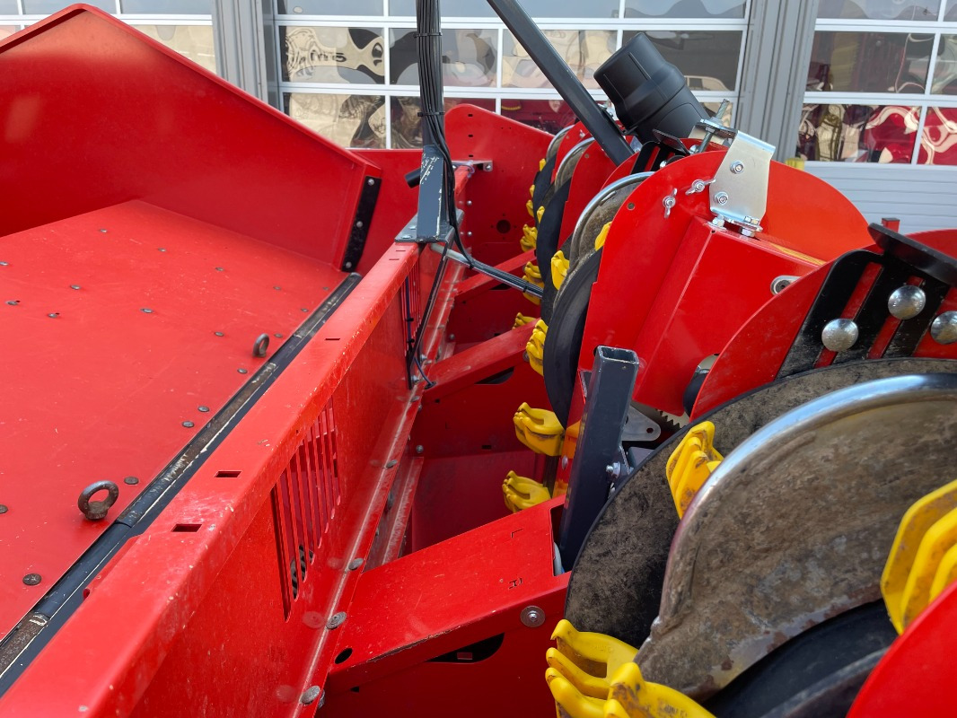 Dewulf CP 42 Trailed SC Compact - Matériel de récolte: photos 4 Dewulf CP 42 Trailed SC Compact - Matériel de récolte: photos 4