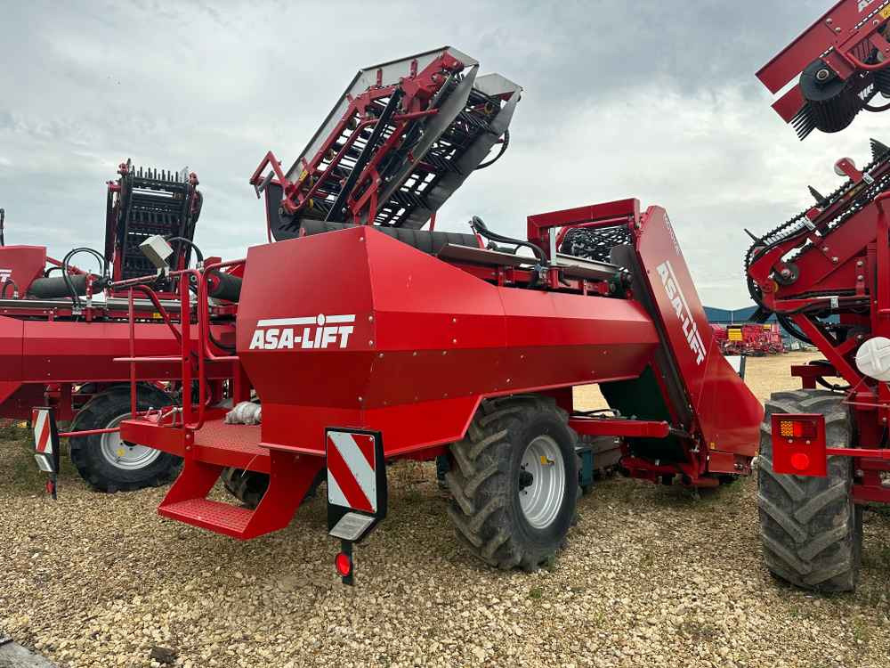 ASA-Lift MC1010E - Machine à vendanger: photos 5 ASA-Lift MC1010E - Machine à vendanger: photos 5