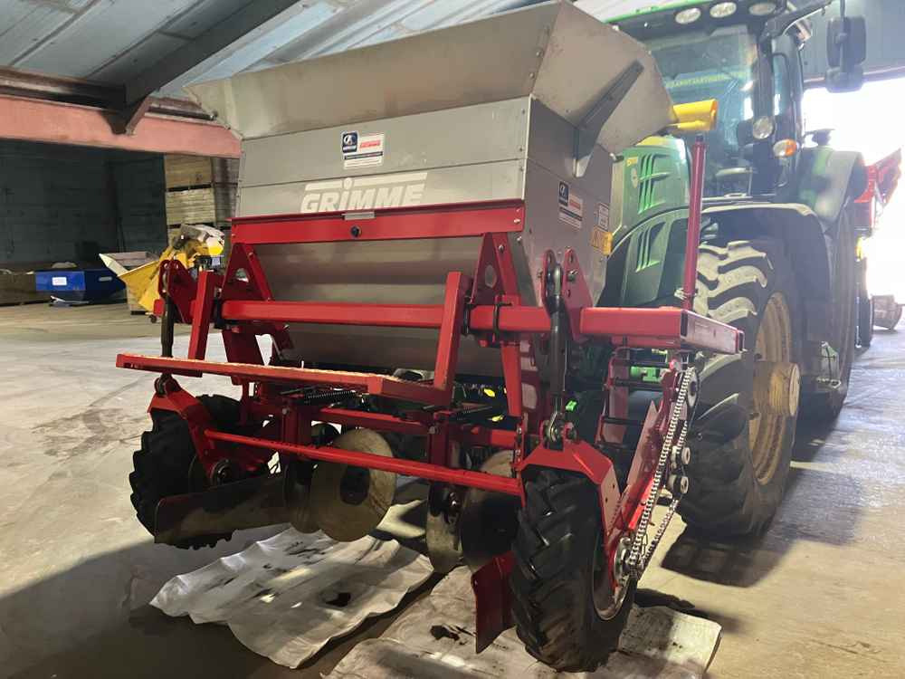 Grimme Grimme FA / FDS, Front Mounted Fertiliser Aplicator - Matériel de récolte: photos 1 Grimme Grimme FA / FDS, Front Mounted Fertiliser Aplicator - Matériel de récolte: photos 1