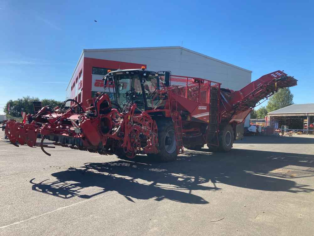 Grimme Grimme Rexor 620 Self-Propelled Sugarbeet Harvester - Outils du sol: photos 1 Grimme Grimme Rexor 620 Self-Propelled Sugarbeet Harvester - Outils du sol: photos 1