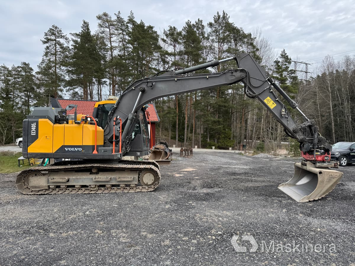 Grävmaskin Volvo EC140EL - Pelle sur chenille: photos 4 Grävmaskin Volvo EC140EL - Pelle sur chenille: photos 4