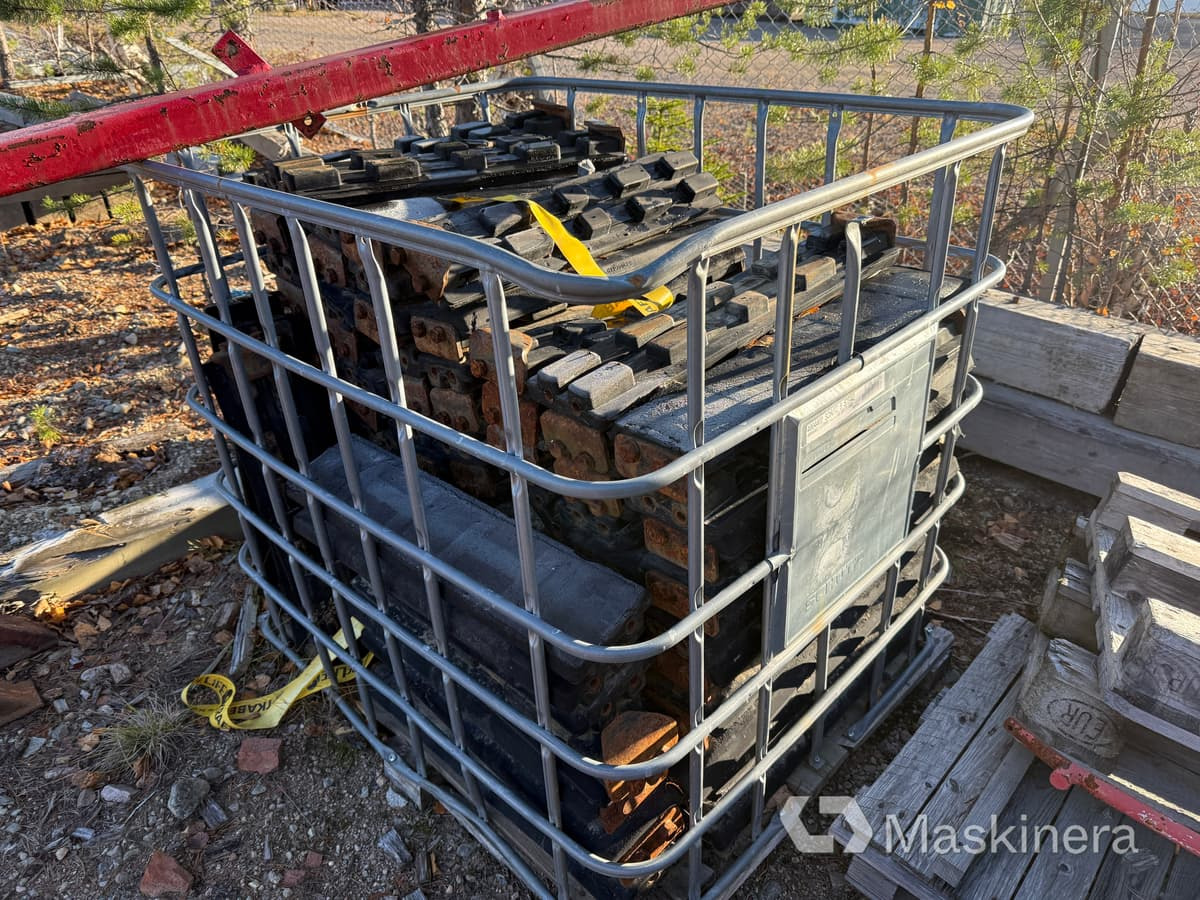 Gummipads till grävmaskin - Chenille pour Engins de chantier: photos 1 Gummipads till grävmaskin - Chenille pour Engins de chantier: photos 1