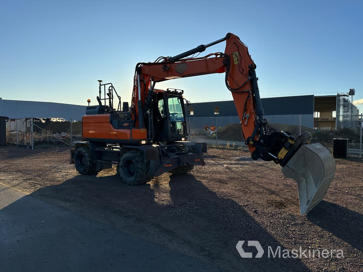 Hjulgrävare Doosan DX160W-5 - Pelle sur chenille: photos 3 Hjulgrävare Doosan DX160W-5 - Pelle sur chenille: photos 3