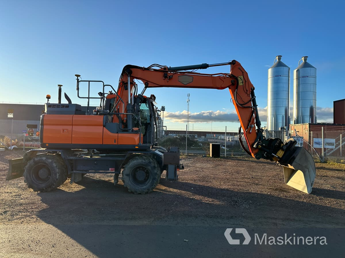 Hjulgrävare Doosan DX160W-5 - Pelle sur chenille: photos 4 Hjulgrävare Doosan DX160W-5 - Pelle sur chenille: photos 4