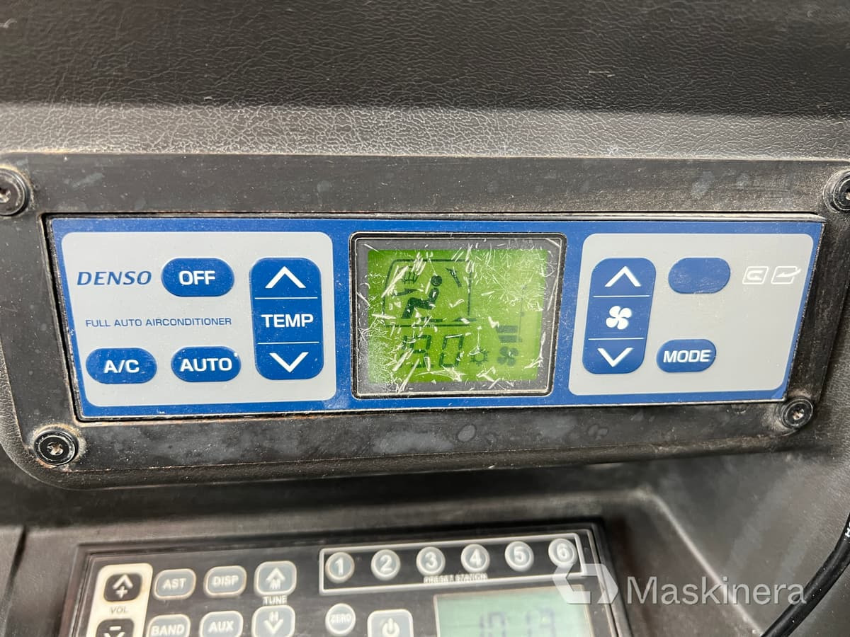Pelle sur chenille Hjulgrävare Takeuchi TB295W med vagn & redskap: photos 39