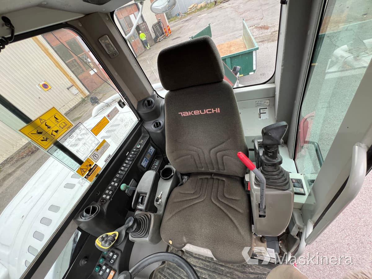Pelle sur chenille Hjulgrävare Takeuchi TB295W med vagn & redskap: photos 26