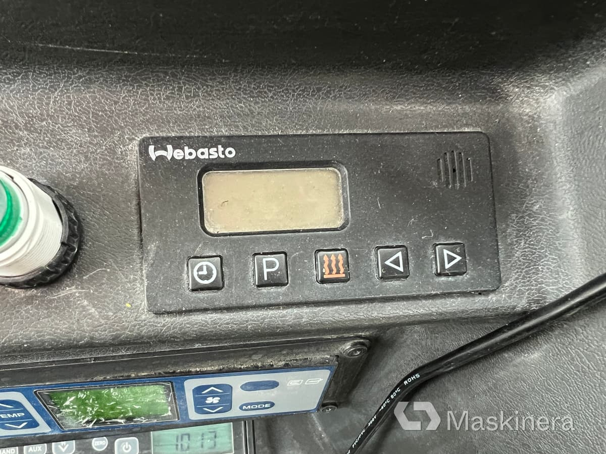Pelle sur chenille Hjulgrävare Takeuchi TB295W med vagn & redskap: photos 38