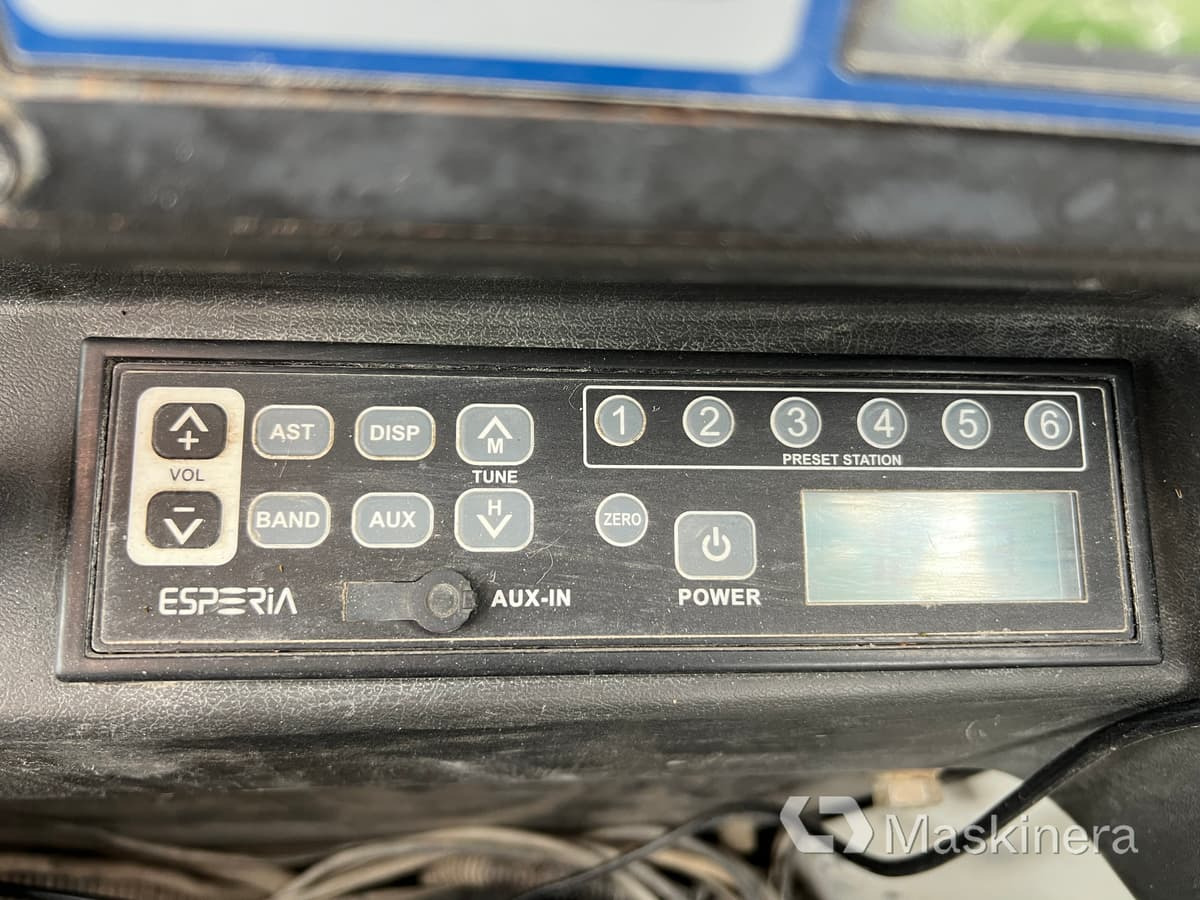 Pelle sur chenille Hjulgrävare Takeuchi TB295W med vagn & redskap: photos 40