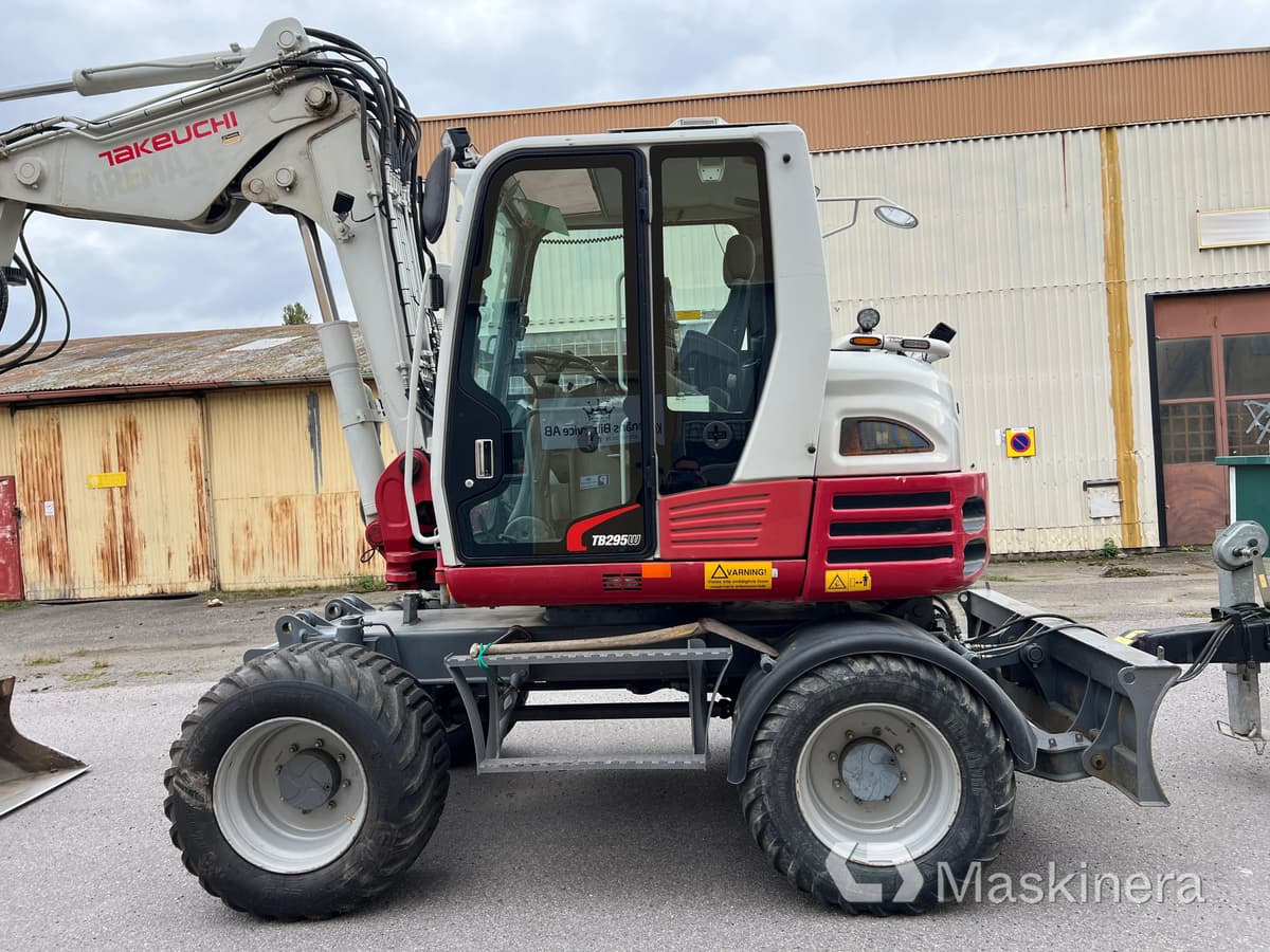 Pelle sur chenille Hjulgrävare Takeuchi TB295W med vagn & redskap: photos 14