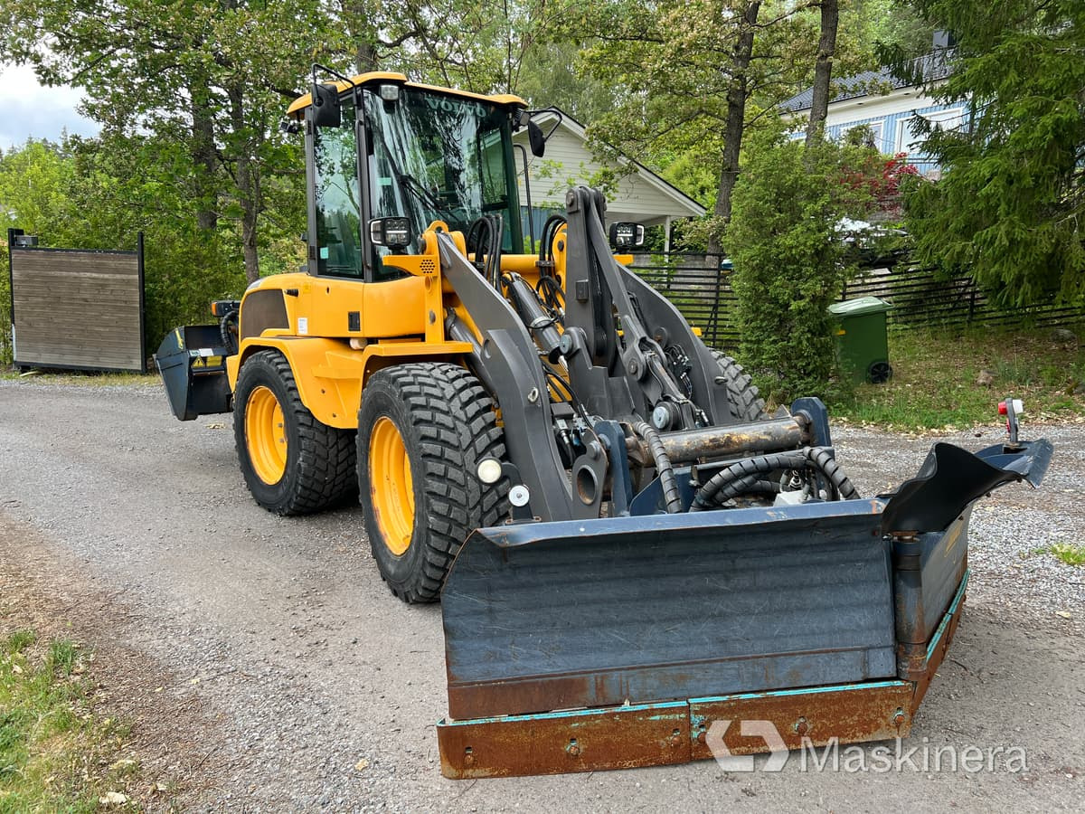 Hjullastare Volvo L35G med tillbehör - Chargeuse sur pneus: photos 3 Hjullastare Volvo L35G med tillbehör - Chargeuse sur pneus: photos 3