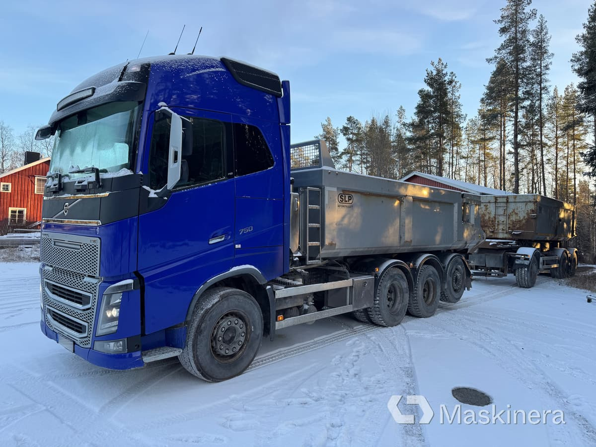 Lastbil Volvo FH16 750 med vagn - Camion benne, Remorque ampliroll/ Multibenne: photos 1 Lastbil Volvo FH16 750 med vagn - Camion benne, Remorque ampliroll/ Multibenne: photos 1