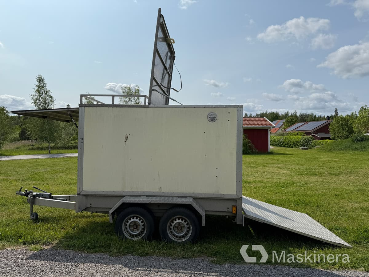 Öppningsbart Alu. kåpvagn, Bil & Plåtsläp 1700 - Remorque fourgon: photos 4 Öppningsbart Alu. kåpvagn, Bil & Plåtsläp 1700 - Remorque fourgon: photos 4
