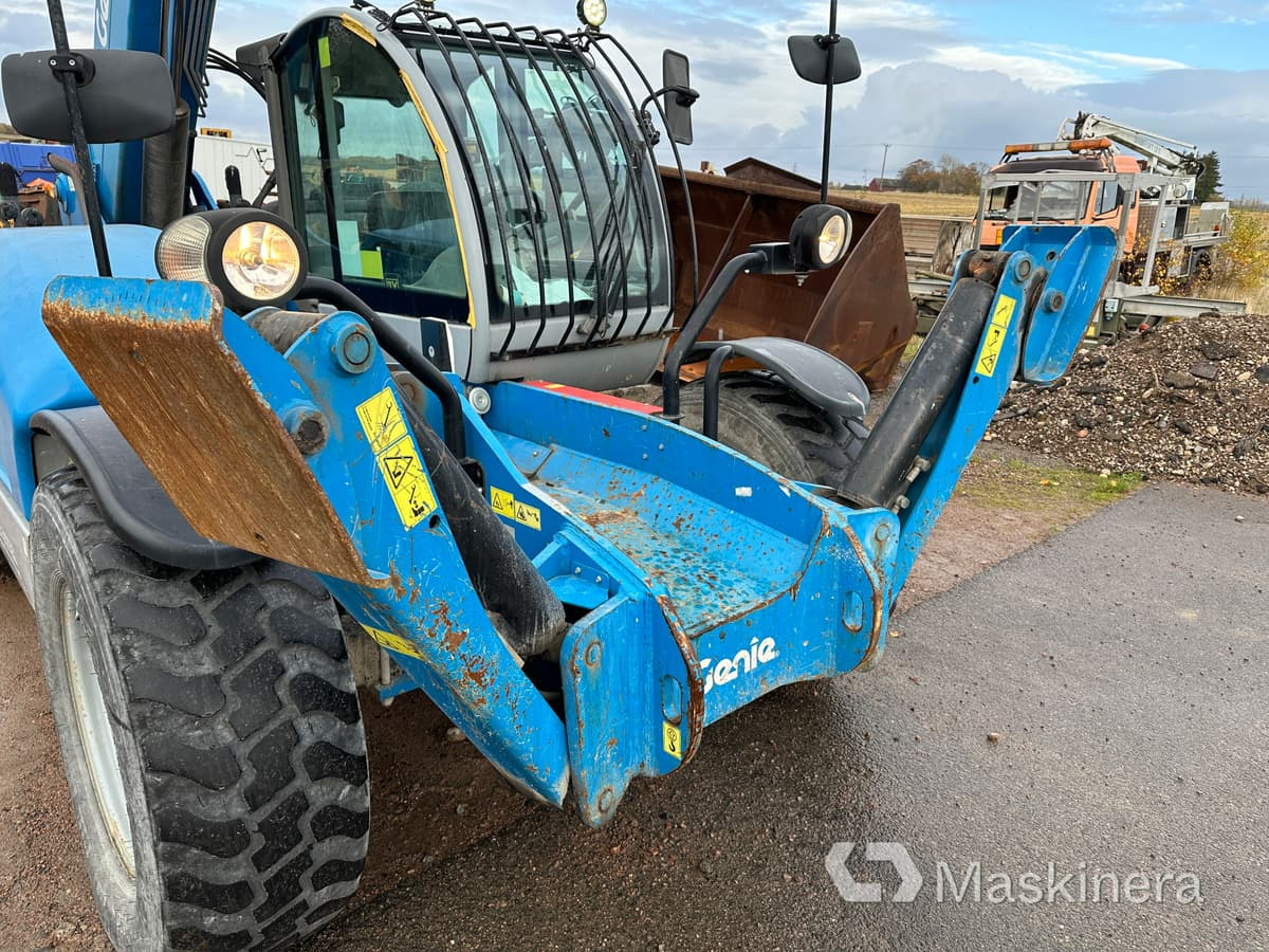 Chariot télescopique Teleskoplastare Genie GTH 4017SX + redskap: photos 40 Chariot télescopique Teleskoplastare Genie GTH 4017SX + redskap: photos 40