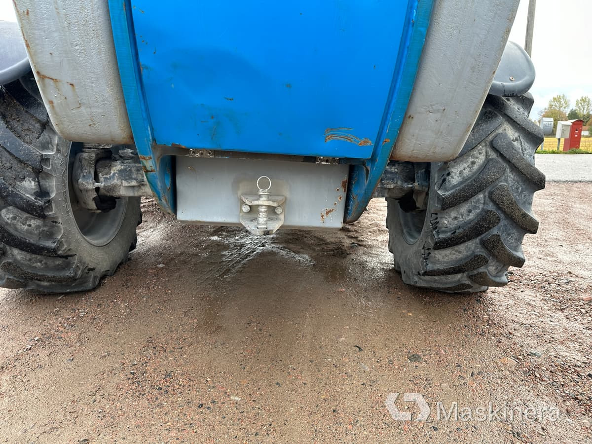 Chariot télescopique Teleskoplastare Genie GTH 4017SX + redskap: photos 27 Chariot télescopique Teleskoplastare Genie GTH 4017SX + redskap: photos 27