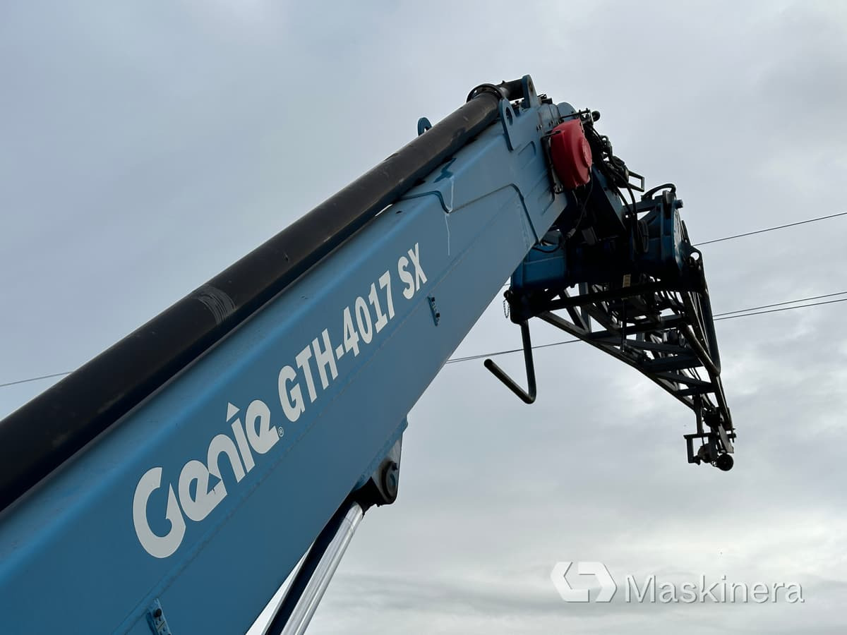 Chariot télescopique Teleskoplastare Genie GTH 4017SX + redskap: photos 31 Chariot télescopique Teleskoplastare Genie GTH 4017SX + redskap: photos 31