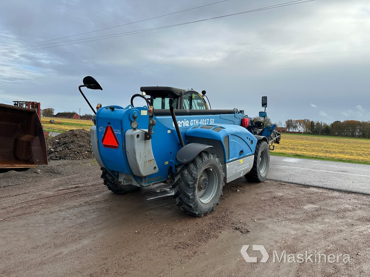 Chariot télescopique Teleskoplastare Genie GTH 4017SX + redskap: photos 6 Chariot télescopique Teleskoplastare Genie GTH 4017SX + redskap: photos 6