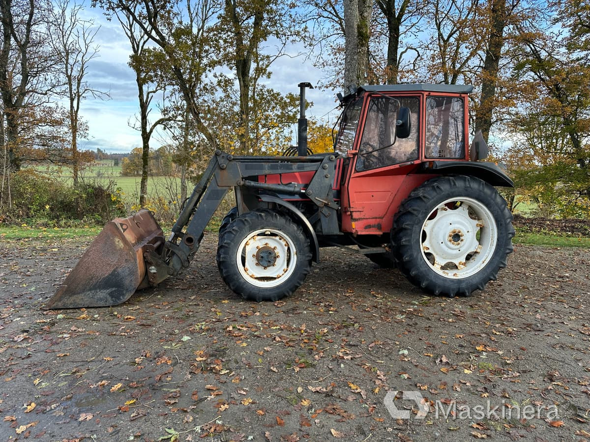 Traktor Valmet 405-4 med frontlastare - Tracteur agricole: photos 4 Traktor Valmet 405-4 med frontlastare - Tracteur agricole: photos 4