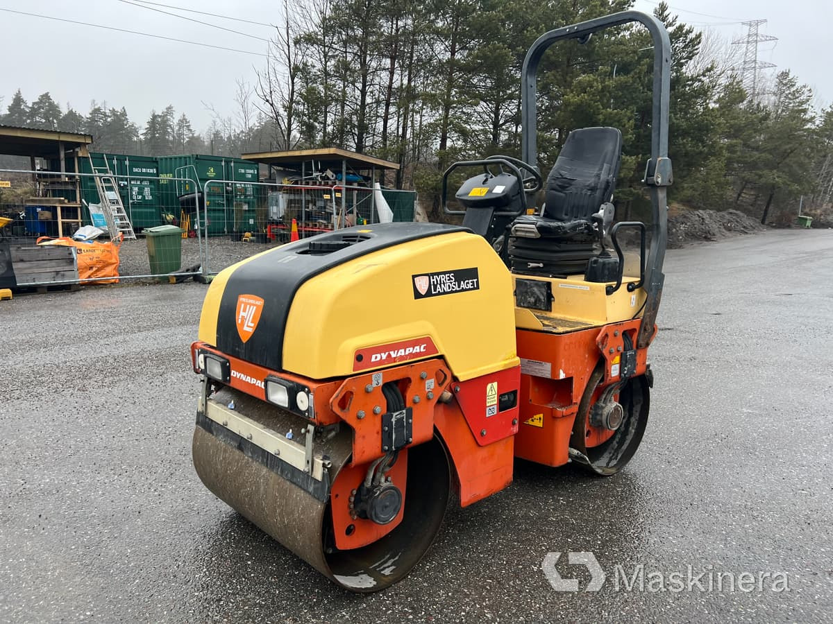 Vält Dynapac CC1100 - Compacteur: photos 1 Vält Dynapac CC1100 - Compacteur: photos 1