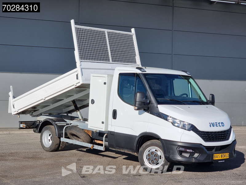 Iveco Daily 35C14 Open Laadbak met Kist Dubbellucht 3,5t Trekhaak Airco Cruise Euro6 Pritsche Pickup Open Box 2m3 Airco Trekhaak Cruise cont - Fourgon plateau: photos 3 Iveco Daily 35C14 Open Laadbak met Kist Dubbellucht 3,5t Trekhaak Airco Cruise Euro6 Pritsche Pickup Open Box 2m3 Airco Trekhaak Cruise cont - Fourgon plateau: photos 3