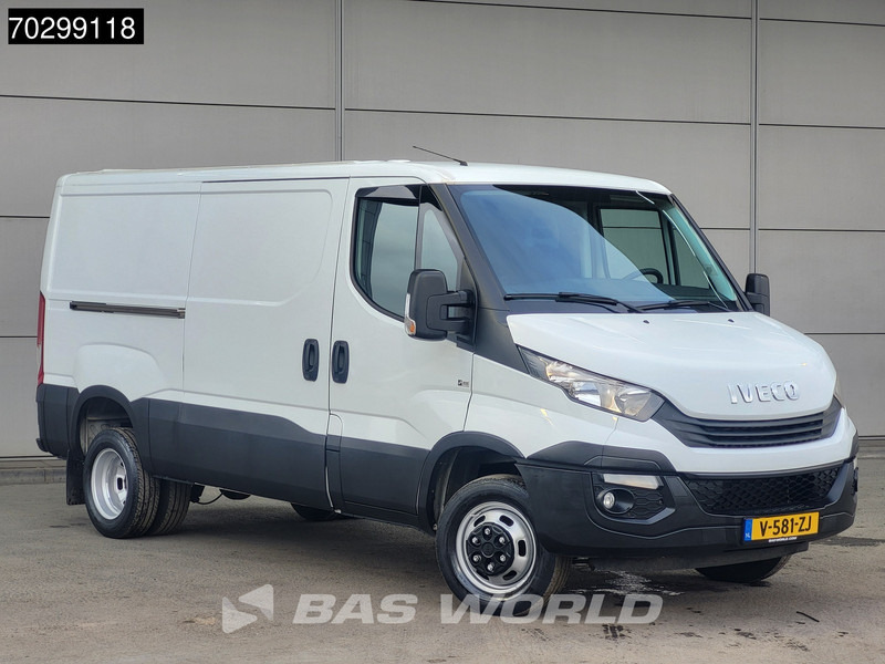 Iveco Daily 35C16 Dubbellucht L2H1 Laag Dak 3,5t Trekhaak 160PK Airco Cruise Camera Werkplaatsinrichting APK 08-2026 Euro6 L2 Airco Trekhaak - Fourgon utilitaire: photos 3 Iveco Daily 35C16 Dubbellucht L2H1 Laag Dak 3,5t Trekhaak 160PK Airco Cruise Camera Werkplaatsinrichting APK 08-2026 Euro6 L2 Airco Trekhaak - Fourgon utilitaire: photos 3