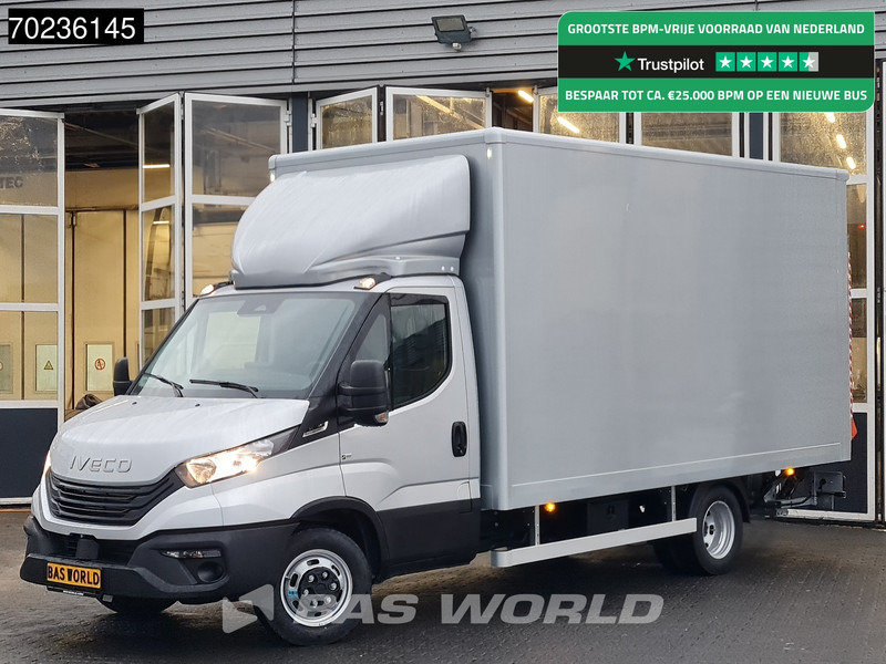 Iveco Daily 35C18 2025 MODEL 3.0L Automaat 1000kg Laadklep ACC Navi Airco Zijdeur Bakwagen Meubelbak Koffer 21m3 Airco - Fourgon grand volume: photos 1 Iveco Daily 35C18 2025 MODEL 3.0L Automaat 1000kg Laadklep ACC Navi Airco Zijdeur Bakwagen Meubelbak Koffer 21m3 Airco - Fourgon grand volume: photos 1