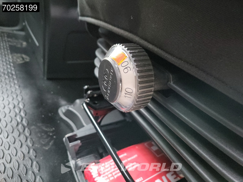 Fourgon utilitaire neuf Iveco Daily 35C21 3.0L Automaat L4H2 210PK Dubbellucht 2025-Model 3,5t Trekvermogen ACC LED CarPlay Camera Parkeersensoren 16m3 Euro6 L4 Lon: photos 18 Fourgon utilitaire neuf Iveco Daily 35C21 3.0L Automaat L4H2 210PK Dubbellucht 2025-Model 3,5t Trekvermogen ACC LED CarPlay Camera Parkeersensoren 16m3 Euro6 L4 Lon: photos 18