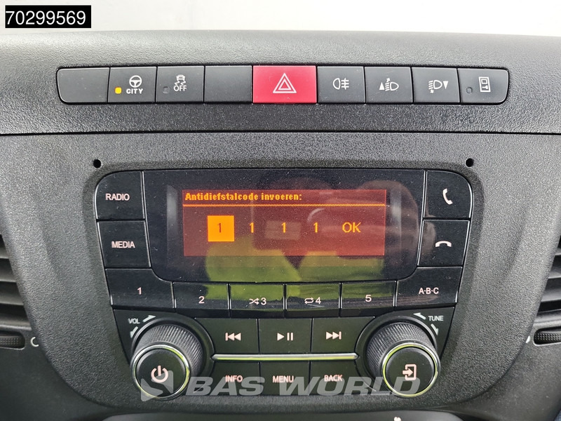 Iveco Daily 35S14 Automaat L3H2 3,5t Trekhaak Airco Cruise Euro6 L3 Airco Trekhaak Cruise control - crédit-bail Iveco Daily 35S14 Automaat L3H2 3,5t Trekhaak Airco Cruise Euro6 L3 Airco Trekhaak Cruise control: photos 14 Iveco Daily 35S14 Automaat L3H2 3,5t Trekhaak Airco Cruise Euro6 L3 Airco Trekhaak Cruise control - crédit-bail Iveco Daily 35S14 Automaat L3H2 3,5t Trekhaak Airco Cruise Euro6 L3 Airco Trekhaak Cruise control: photos 14