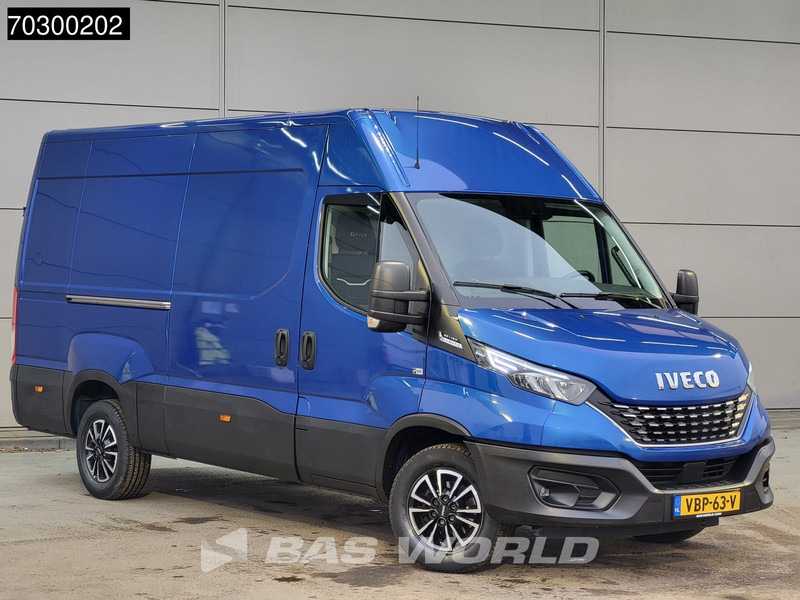 Iveco Daily 35S16 Automaat L2H2 3,5t Trekhaak ACC LED Airco Cruise Camera Parkeersensoren LM-Velgen Euro6 L2 Airco Trekhaak - Fourgon utilitaire: photos 3 Iveco Daily 35S16 Automaat L2H2 3,5t Trekhaak ACC LED Airco Cruise Camera Parkeersensoren LM-Velgen Euro6 L2 Airco Trekhaak - Fourgon utilitaire: photos 3