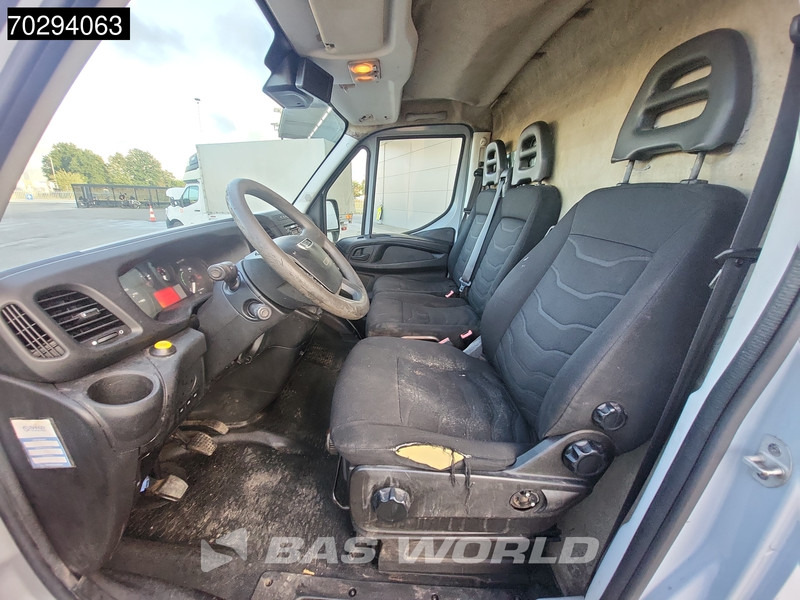 Iveco Daily 35S17 3.0L 170PK Airco Cruise Trekhaak L2 3520L 12m3 Airco Trekhaak Cruise control - Fourgon utilitaire: photos 5 Iveco Daily 35S17 3.0L 170PK Airco Cruise Trekhaak L2 3520L 12m3 Airco Trekhaak Cruise control - Fourgon utilitaire: photos 5
