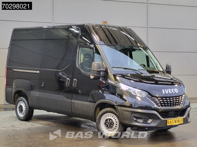 Iveco Daily 35S18 3.0L Automaat L2H2 3,5t Trekgewicht 180PK LED ACC Navi Airco Euro6 L2 Airco - Fourgon utilitaire: photos 3 Iveco Daily 35S18 3.0L Automaat L2H2 3,5t Trekgewicht 180PK LED ACC Navi Airco Euro6 L2 Airco - Fourgon utilitaire: photos 3