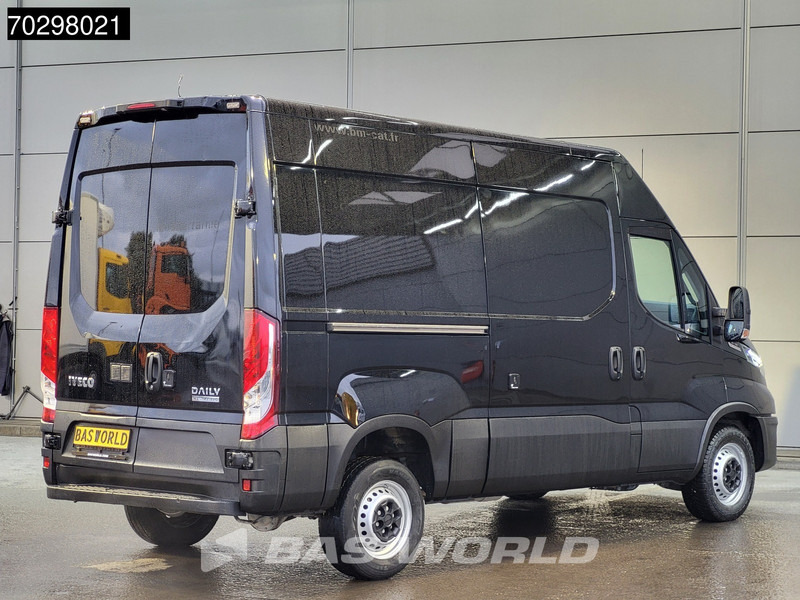 Iveco Daily 35S18 3.0L Automaat L2H2 3,5t Trekgewicht 180PK LED ACC Navi Airco Euro6 L2 Airco - Fourgon utilitaire: photos 5 Iveco Daily 35S18 3.0L Automaat L2H2 3,5t Trekgewicht 180PK LED ACC Navi Airco Euro6 L2 Airco - Fourgon utilitaire: photos 5
