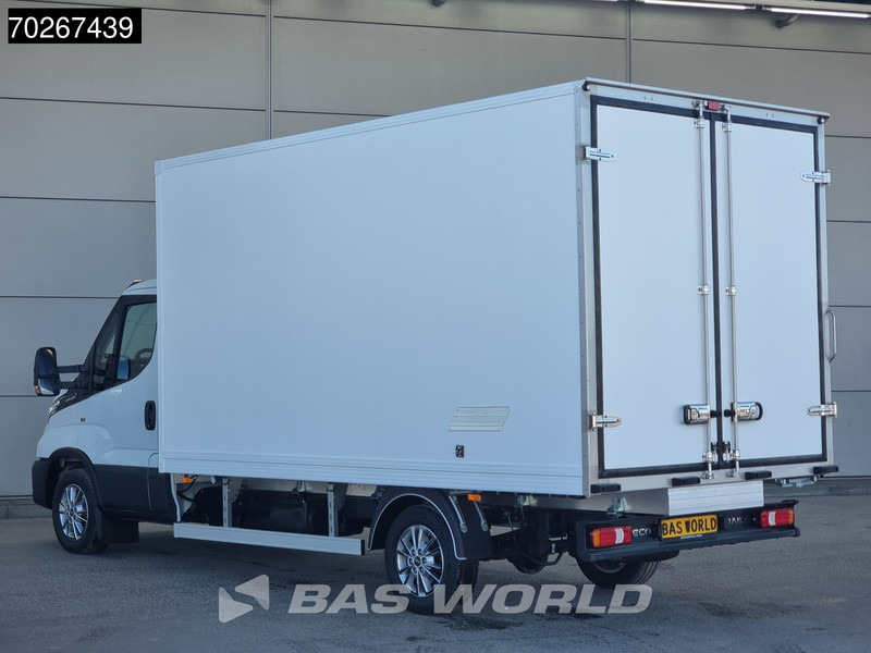 Iveco Daily 35S18 3.0L Koelwagen Vriezer Thermoking V-200 MAX 220V stekker -18 LED Navi Airco ACC Koel Koeler Kühler Bakwagen Kühlwagen Kühl - Utilitaire frigorifique: photos 2 Iveco Daily 35S18 3.0L Koelwagen Vriezer Thermoking V-200 MAX 220V stekker -18 LED Navi Airco ACC Koel Koeler Kühler Bakwagen Kühlwagen Kühl - Utilitaire frigorifique: photos 2