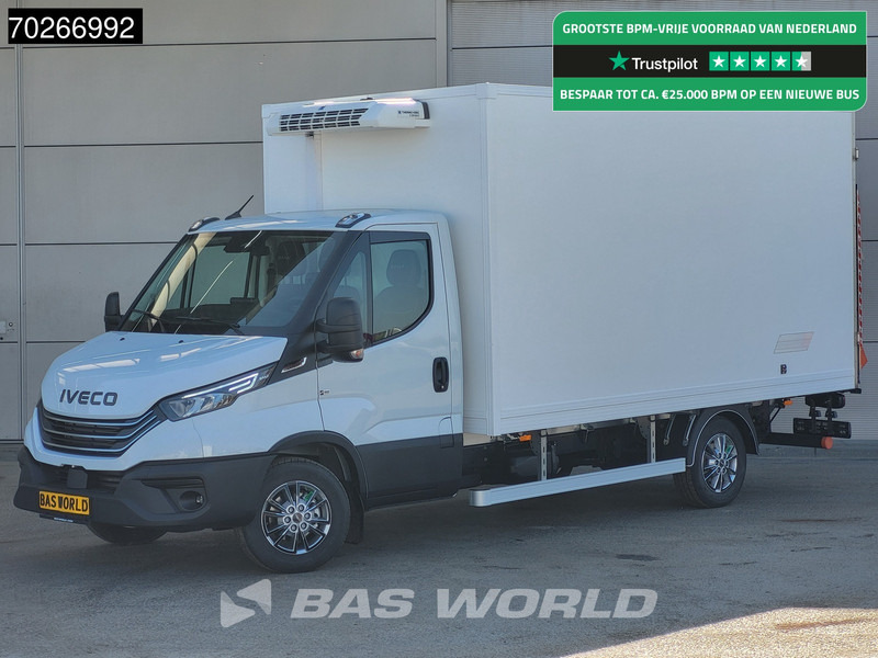 Iveco Daily 35S18 3.0L Laadklep Koelwagen Vriezer Thermoking V-200 MAX 220V stekker -18 LED Navi Airco ACC Koel Koeler Kühler Kühlwagen Kühl - Utilitaire frigorifique: photos 1 Iveco Daily 35S18 3.0L Laadklep Koelwagen Vriezer Thermoking V-200 MAX 220V stekker -18 LED Navi Airco ACC Koel Koeler Kühler Kühlwagen Kühl - Utilitaire frigorifique: photos 1