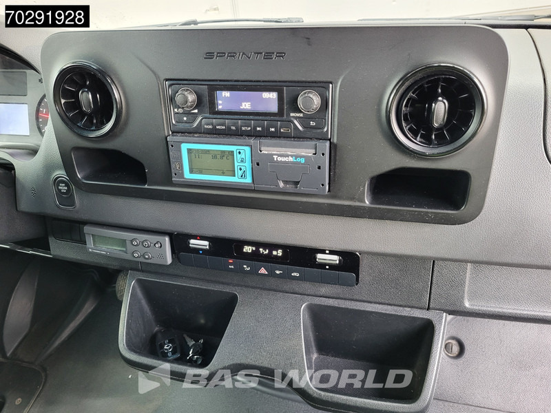 Mercedes-Benz Sprinter 314 CDI Automaat Koelwagen Thermo King V-200MAX Airco Camera Euro6 Koel Koeler Kühl Kühler Kühlwagen Kühlkoffer 17m3 Airco - crédit-bail Mercedes-Benz Sprinter 314 CDI Automaat Koelwagen Thermo King V-200MAX Airco Camera Euro6 Koel Koeler Kühl Kühler Kühlwagen Kühlkoffer 17m3 Airco: photos 9 Mercedes-Benz Sprinter 314 CDI Automaat Koelwagen Thermo King V-200MAX Airco Camera Euro6 Koel Koeler Kühl Kühler Kühlwagen Kühlkoffer 17m3 Airco - crédit-bail Mercedes-Benz Sprinter 314 CDI Automaat Koelwagen Thermo King V-200MAX Airco Camera Euro6 Koel Koeler Kühl Kühler Kühlwagen Kühlkoffer 17m3 Airco: photos 9