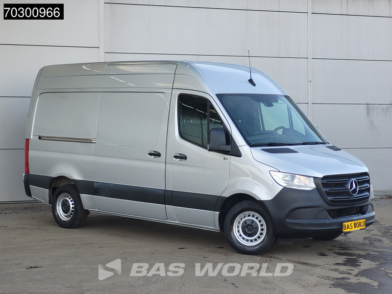 Mercedes-Benz Sprinter 315 CDI Automaat L2H2 150PK Airco Camera Parkeersensoren MBUX CarPlay Euro6 L2 Airco - Fourgonnette: photos 5 Mercedes-Benz Sprinter 315 CDI Automaat L2H2 150PK Airco Camera Parkeersensoren MBUX CarPlay Euro6 L2 Airco - Fourgonnette: photos 5