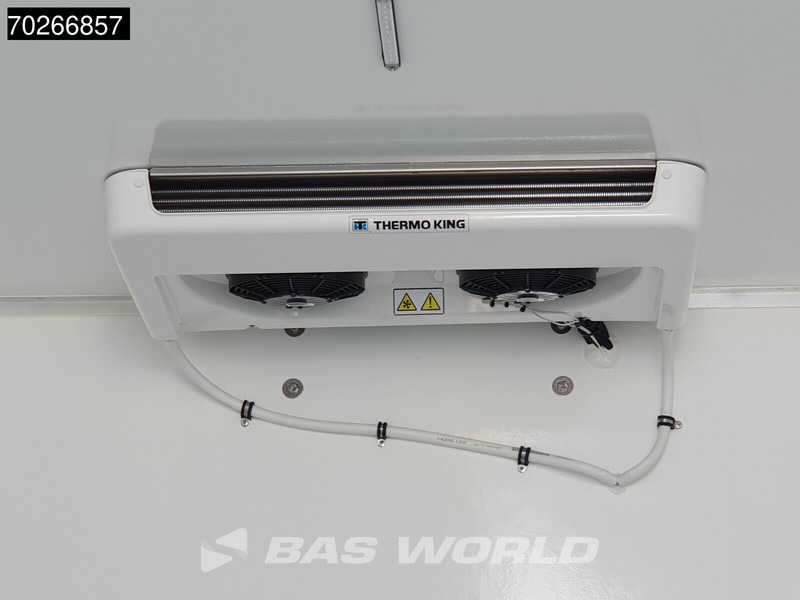 Mercedes-Benz Sprinter 315 CDI Koelwagen Achterdeuren Thermo King C-250 Airco MBUX Koel Koeler Kühl Kühler Kühlwagen Kühlkoffer 17m3 Airco Cruise contr - crédit-bail Mercedes-Benz Sprinter 315 CDI Koelwagen Achterdeuren Thermo King C-250 Airco MBUX Koel Koeler Kühl Kühler Kühlwagen Kühlkoffer 17m3 Airco Cruise contr: photos 6