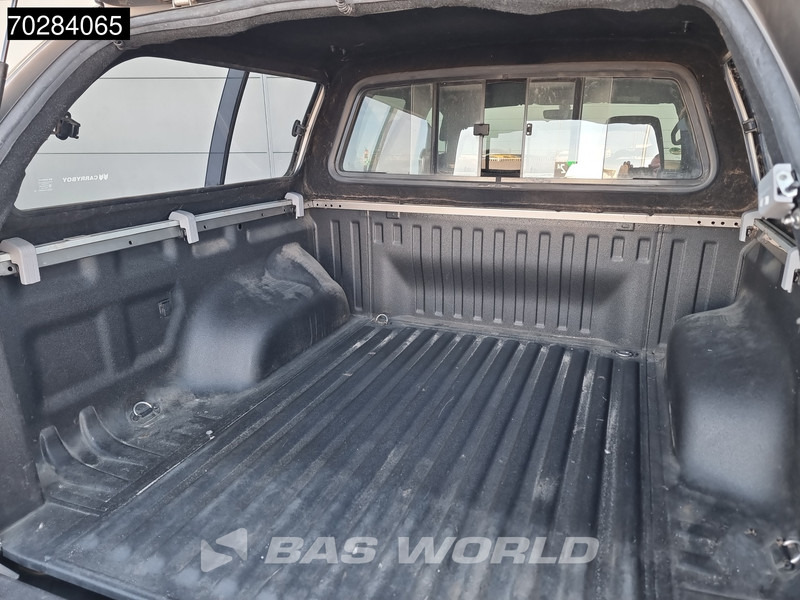 Volkswagen Amarok 260PK V6 4motion Automaat 260PK Trekhaak LED Navi Airco Cruise Camera Parkeersensoren Euro6 4wd Allrad 3m3 Airco Trekhaak Cruise - Pick-up: photos 5 Volkswagen Amarok 260PK V6 4motion Automaat 260PK Trekhaak LED Navi Airco Cruise Camera Parkeersensoren Euro6 4wd Allrad 3m3 Airco Trekhaak Cruise - Pick-up: photos 5