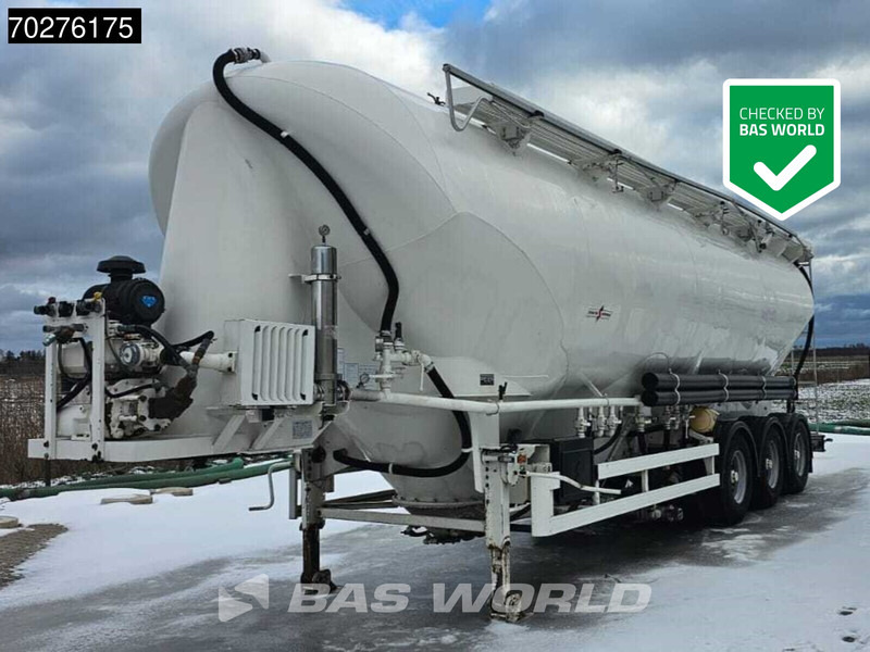 SPITZER SF2755/4P 3 axles 55 m3 Liftachse - Semi-remorque citerne: photos 1 SPITZER SF2755/4P 3 axles 55 m3 Liftachse - Semi-remorque citerne: photos 1