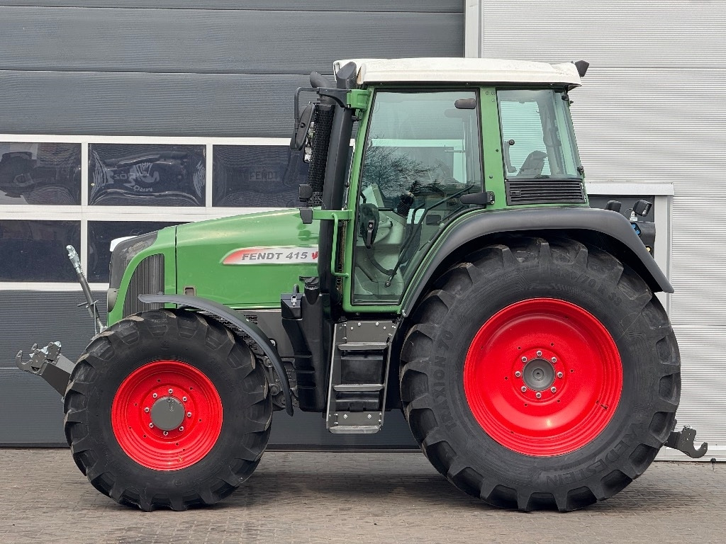 Tracteur agricole Fendt 415 Vario TMS: photos 6 Tracteur agricole Fendt 415 Vario TMS: photos 6