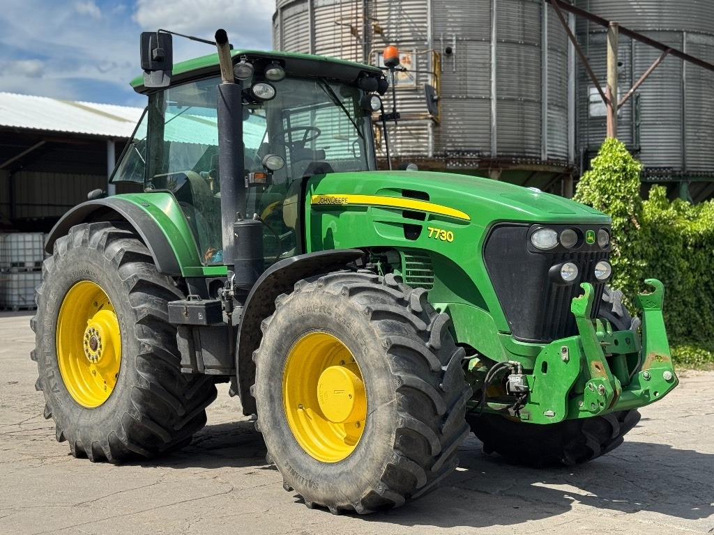 John Deere 7730 AQ - Tracteur agricole: photos 1 John Deere 7730 AQ - Tracteur agricole: photos 1