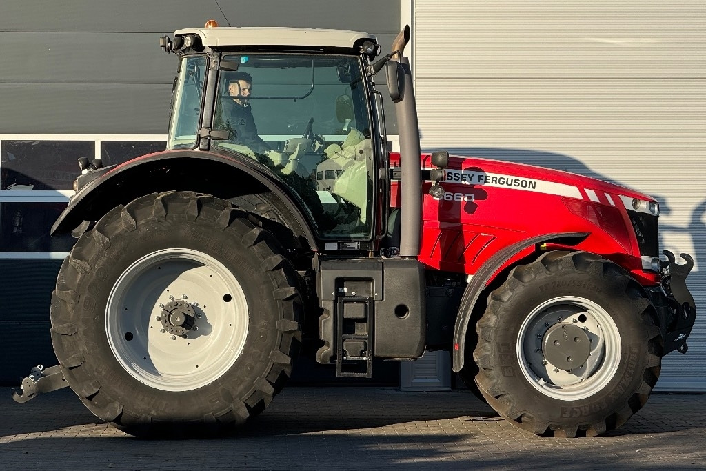 Massey Ferguson 8660 - Tracteur agricole: photos 3 Massey Ferguson 8660 - Tracteur agricole: photos 3