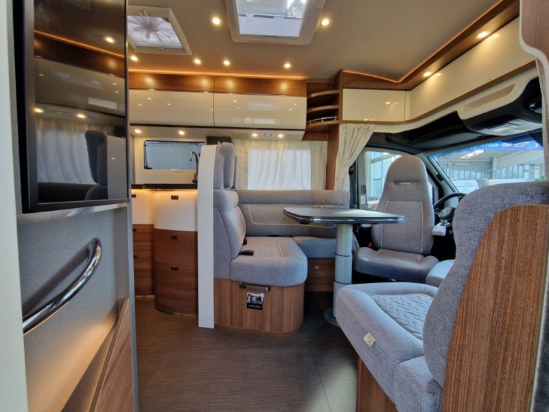 Carthago C1 Tourer T 148 RB-QB K - Camping-car profilé: photos 5 Carthago C1 Tourer T 148 RB-QB K - Camping-car profilé: photos 5