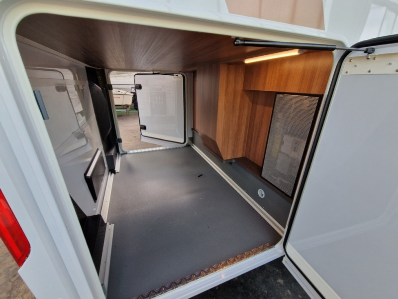 Camping-car intégral neuf Carthago Carthago C2 Tourer I Mercedes 145 RB-LE: photos 15