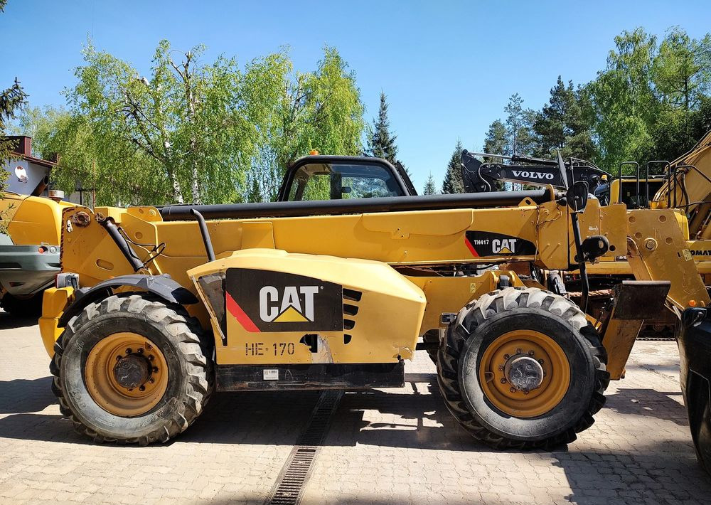 Caterpillar TH417 - Chariot télescopique: photos 4 Caterpillar TH417 - Chariot télescopique: photos 4