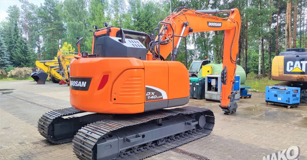 Doosan DX140LCR-5 - Pelle sur chenille: photos 4 Doosan DX140LCR-5 - Pelle sur chenille: photos 4