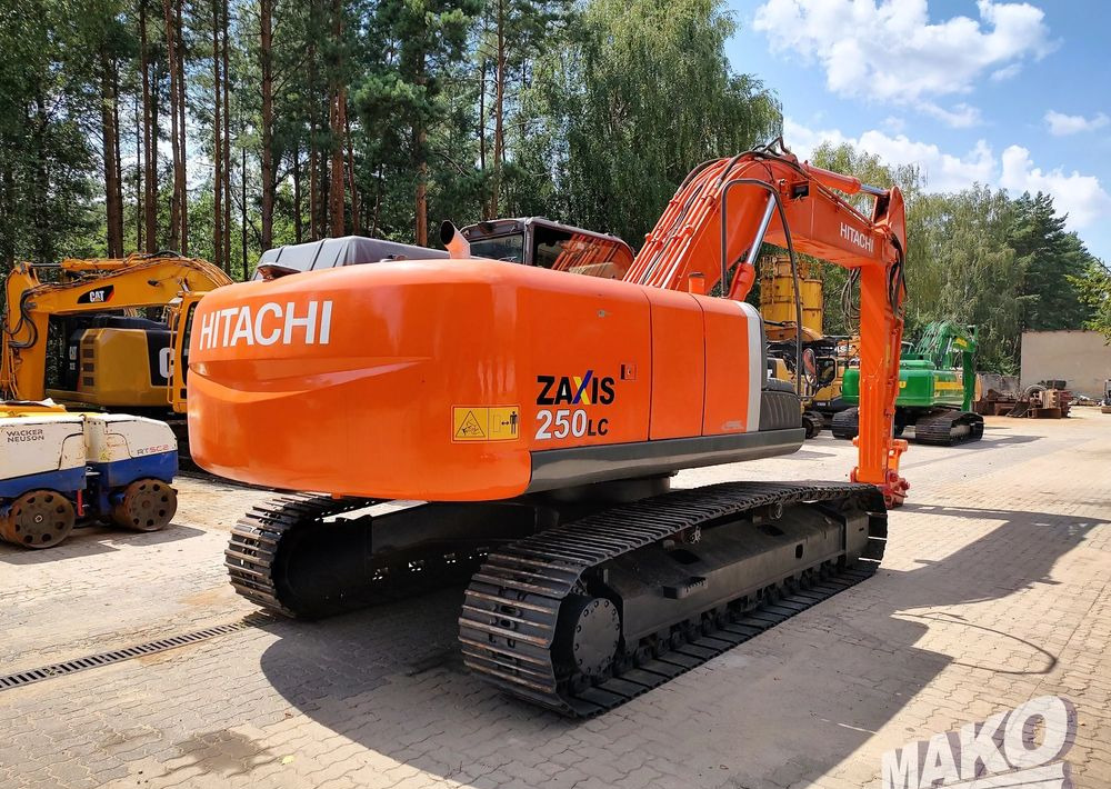 Hitachi ZX250 LCN-3 - Pelle sur chenille: photos 5 Hitachi ZX250 LCN-3 - Pelle sur chenille: photos 5