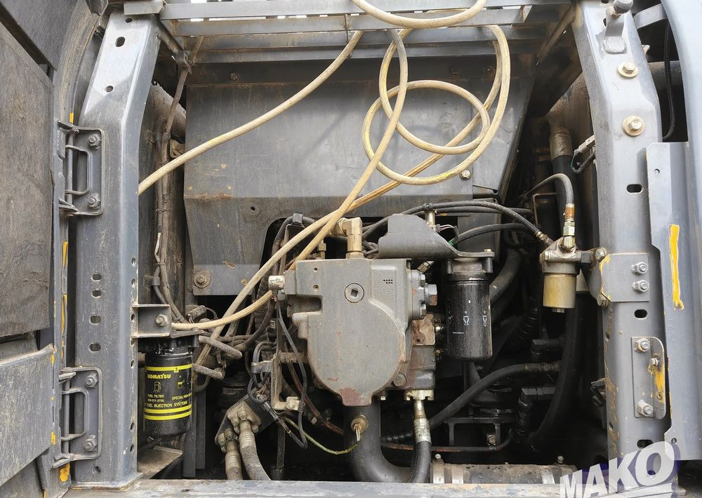 Pelle sur chenille Komatsu PC290LC-10: photos 14