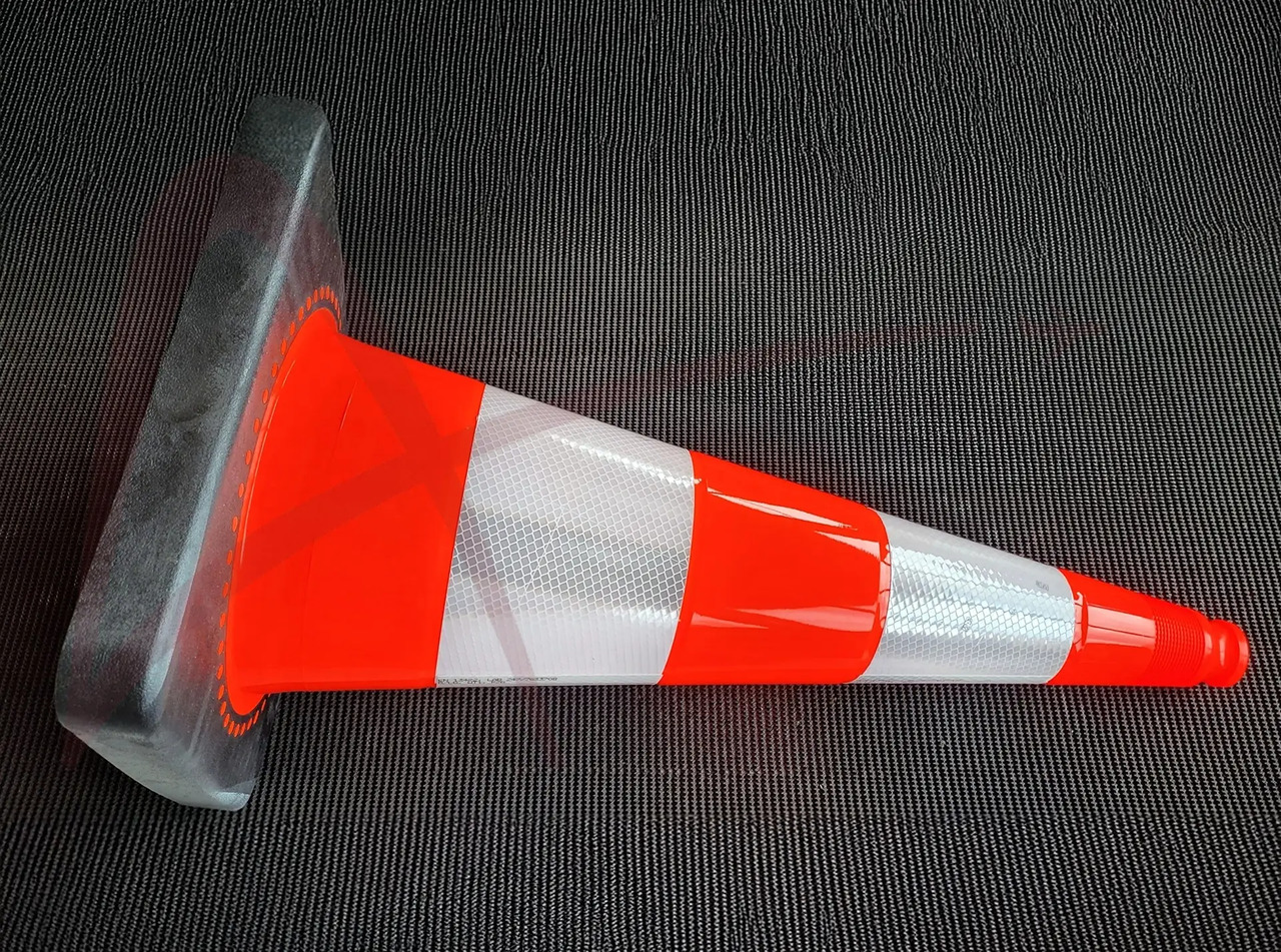 AVIACO CONE750-5R2 - Matériel de chantier: photos 2 AVIACO CONE750-5R2 - Matériel de chantier: photos 2